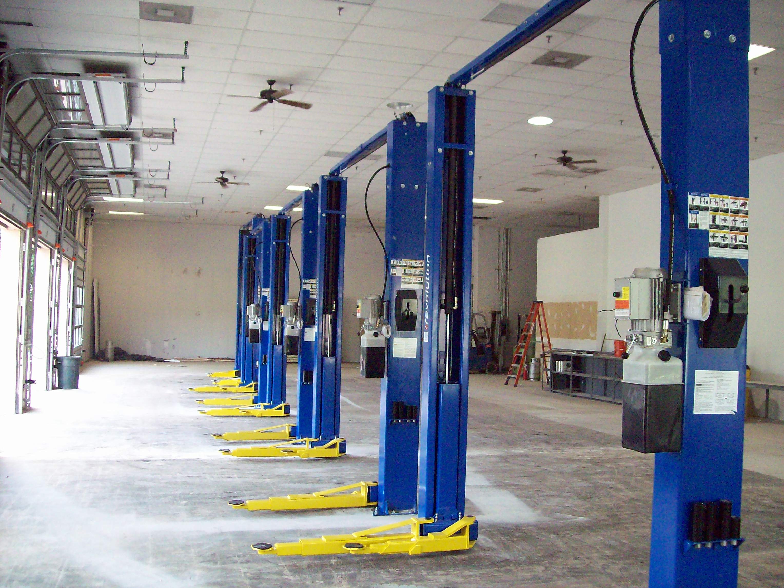 Product Of The Week Revolution Lift Rtp10 First Choice Automotive Equipment